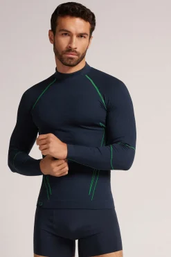 Long-Sleeved Technical Sports Top