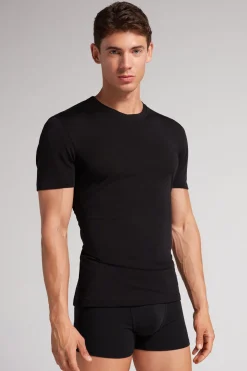 Short-Sleeve T-Shirt in Stretch Merino Wool