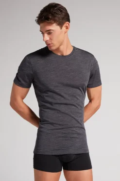 Short-Sleeve T-Shirt in Stretch Merino Wool