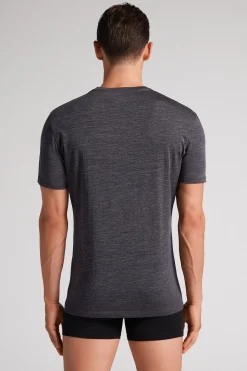 Short-Sleeve T-Shirt in Stretch Merino Wool